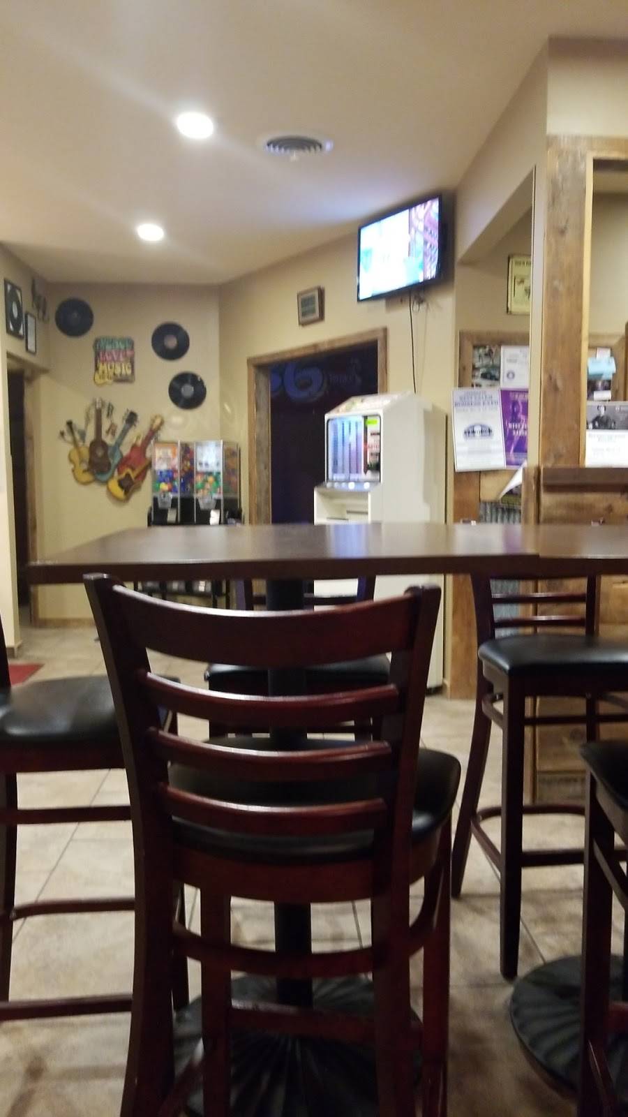 The Pizza Oven West Salem | restaurant | 920 WI-16, West Salem, WI 54669, USA | 6083993300 OR +1 608-399-3300