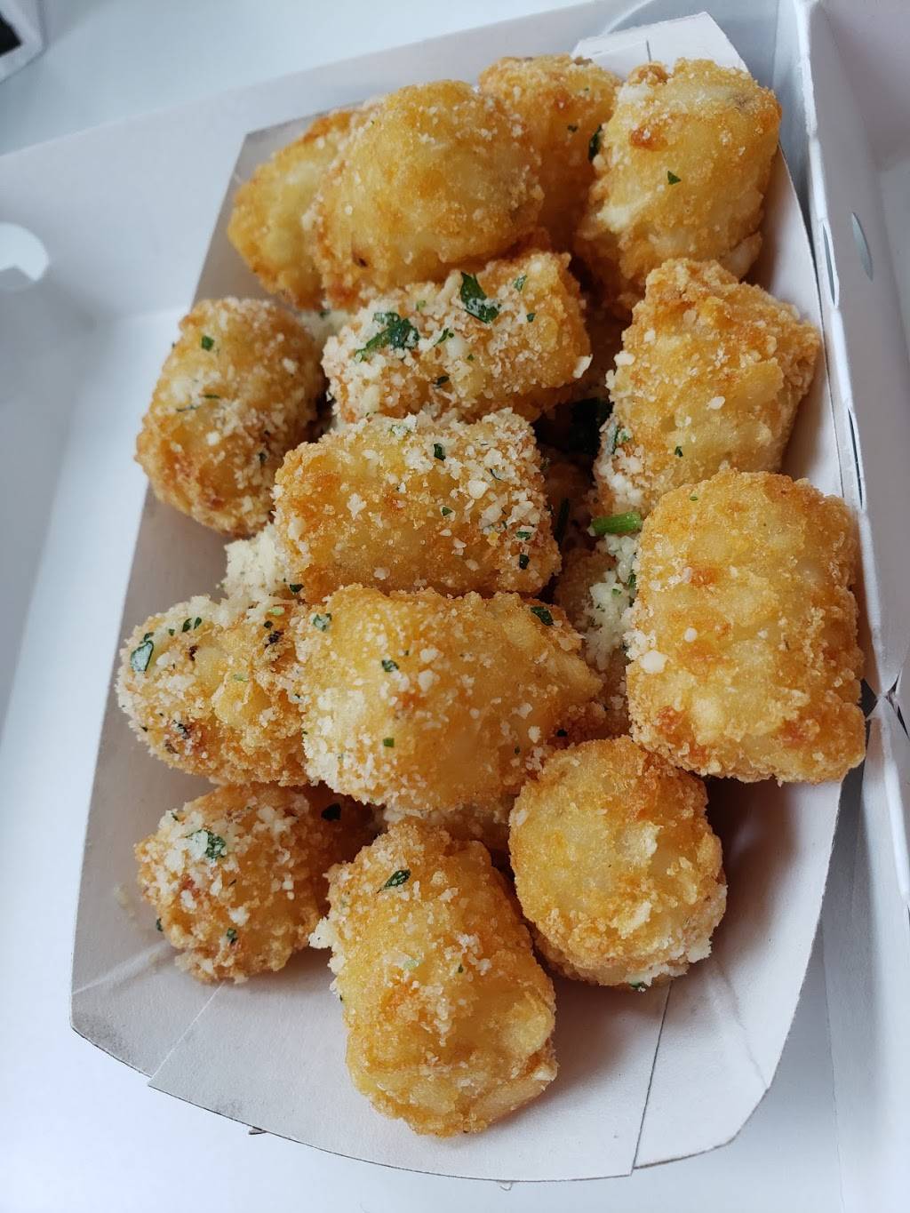 Melt Shop | restaurant | 55 Parsonage Rd, Edison, NJ 08837, USA | 7322189391 OR +1 732-218-9391