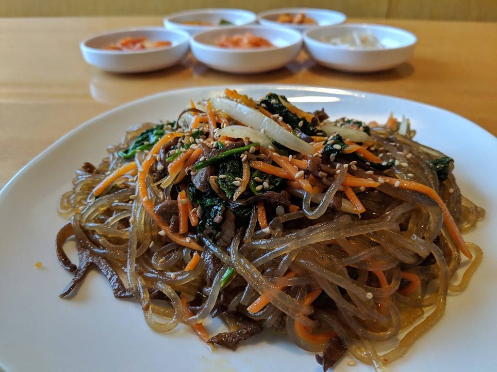Gangnam Restaurant | restaurant | 2303 White Bear Ave, Maplewood, MN 55109, USA | 6517772826 OR +1 651-777-2826