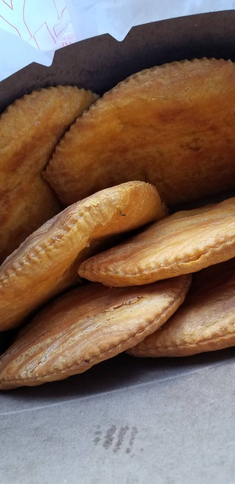 Taste Rite Jamaican Bakery | restaurant | 9924 Pines Blvd, Pembroke Pines, FL 33024, USA | 9549986298 OR +1 954-998-6298