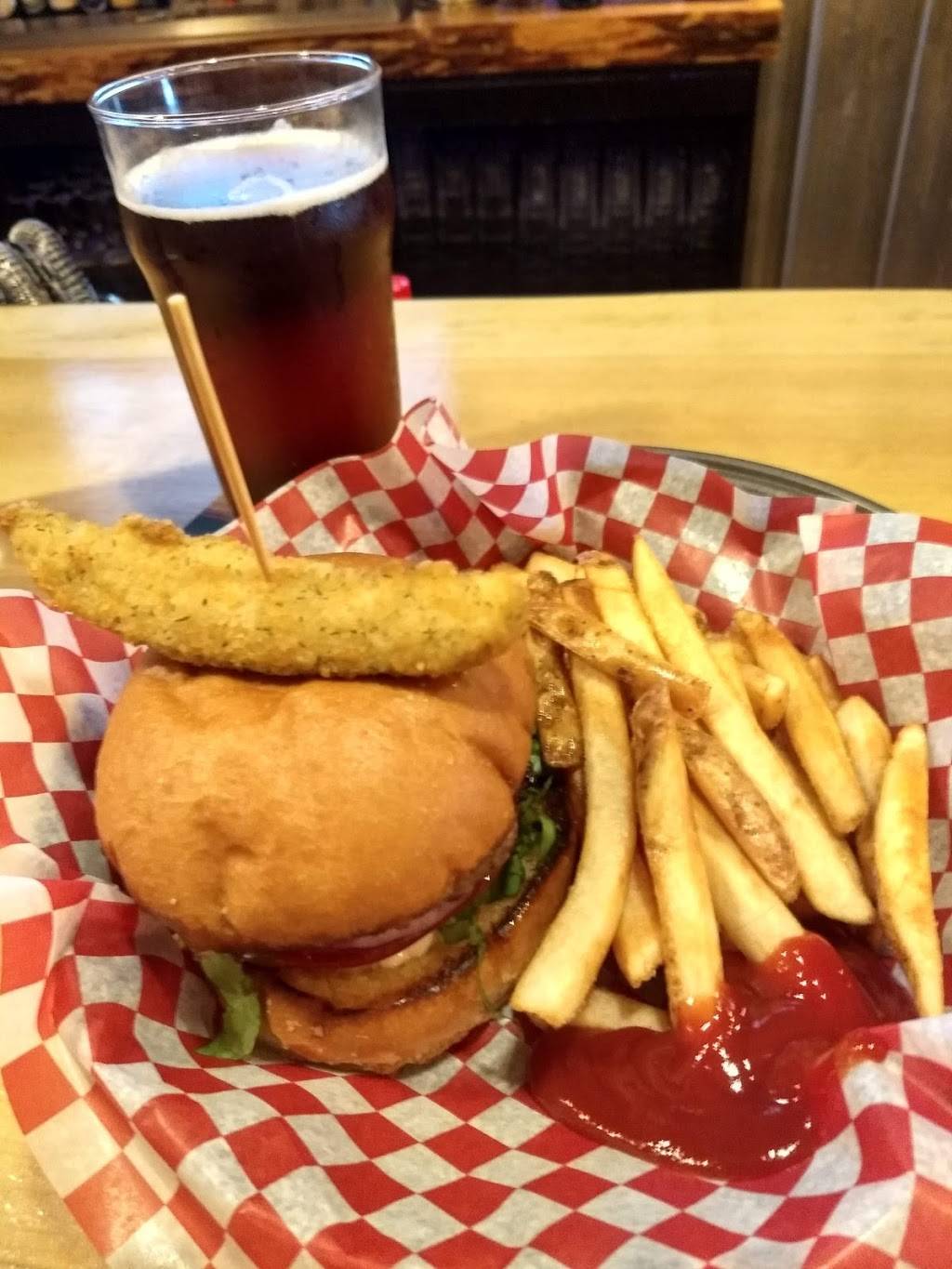 The Ale House | restaurant | 246 Division St, Cobourg, ON K9A 3P8, Canada | 2892521773 OR +1 289-252-1773