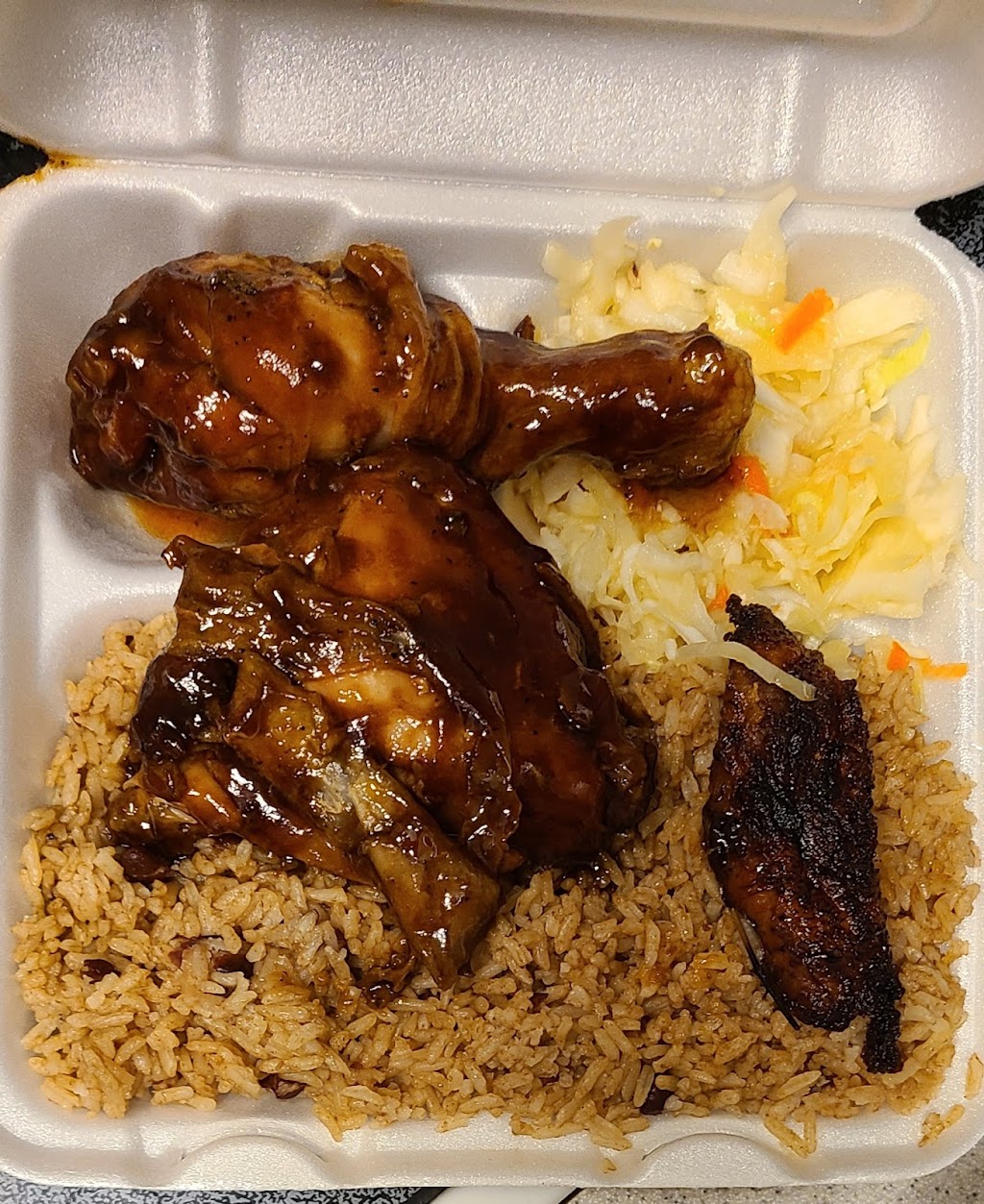 The Dutch Pot Jamaican Restaurant - Lauderhill | restaurant | 7468 W Commercial Blvd, Lauderhill, FL 33319, USA | 9543686605 OR +1 954-368-6605