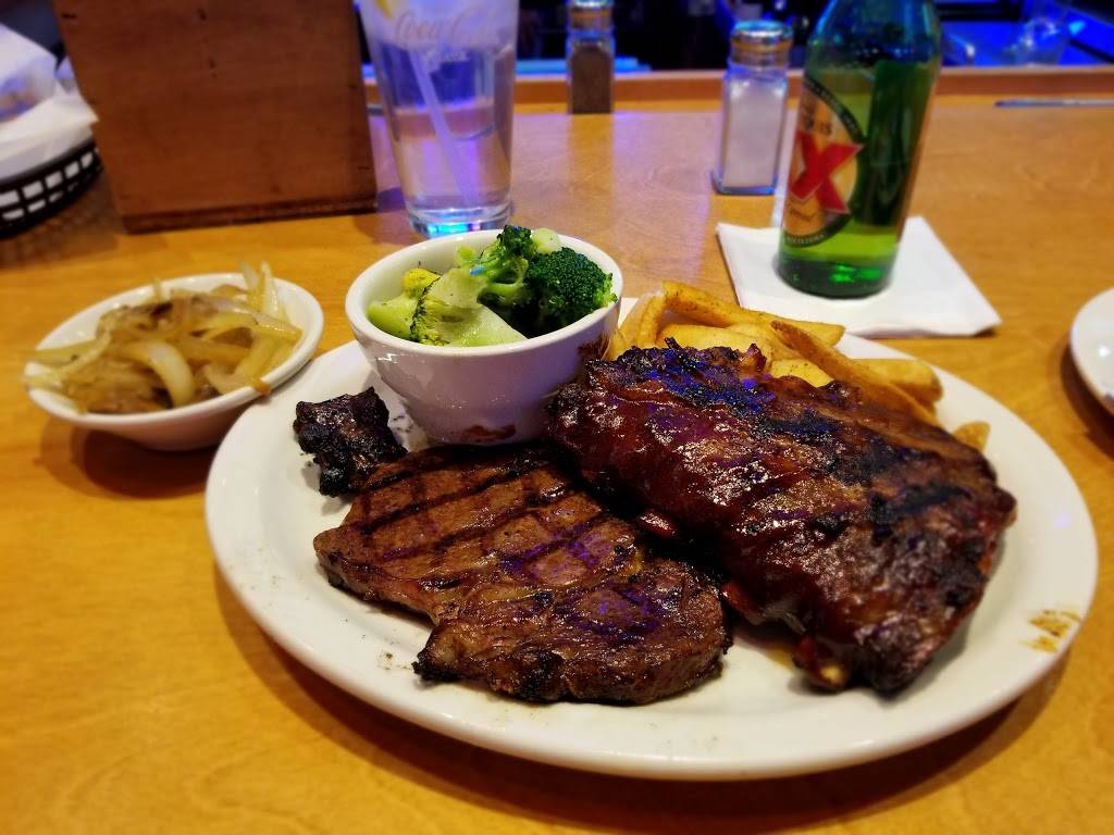Texas Roadhouse | restaurant | 120 Bluebell Dr NW, New Philadelphia, OH 44663, USA | 3303398120 OR +1 330-339-8120