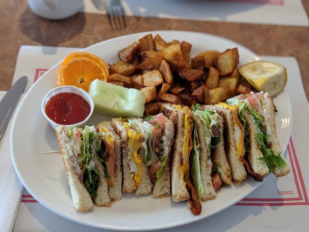 Restaurant Tee Pee Enr | restaurant | 1301 Bd St Jean Baptiste, Pointe-aux-Trembles, QC H1B 4A2, Canada | 5146451897 OR +1 514-645-1897