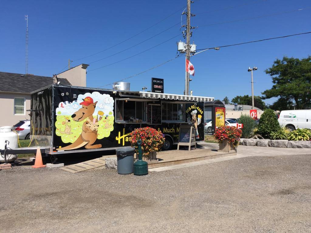 Hancs Fries | restaurant | 181 King St E, Bowmanville, ON L1C 1N9, Canada | 9059254265 OR +1 905-925-4265