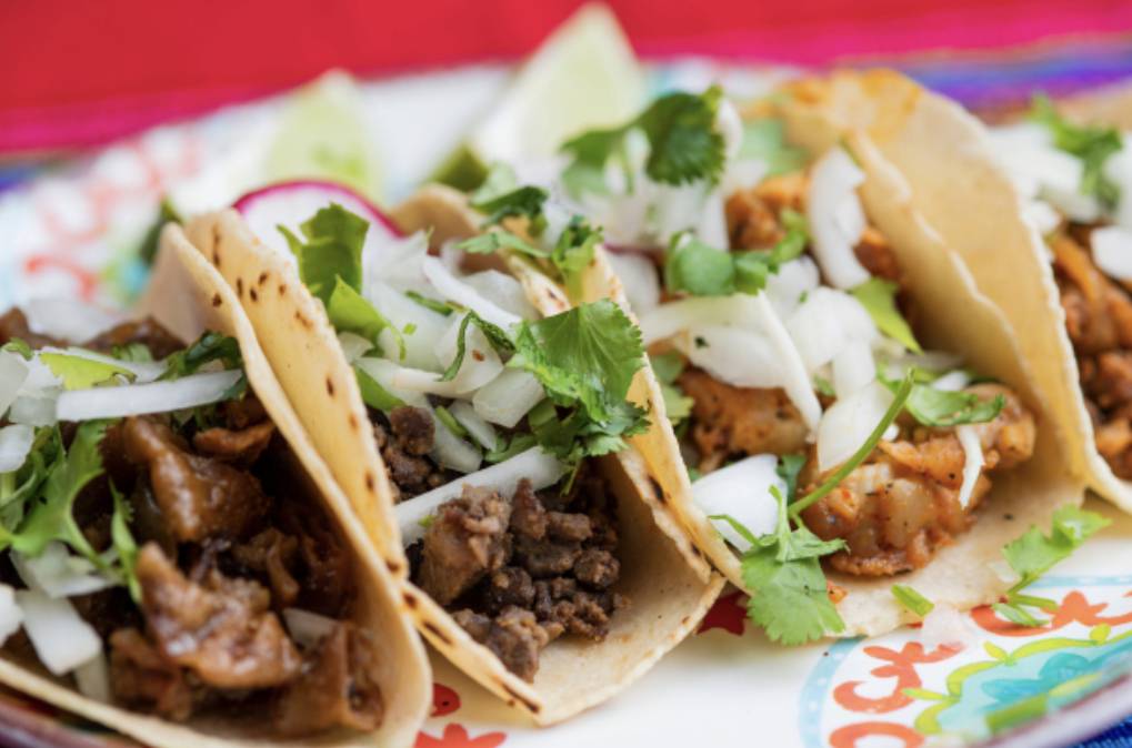 El Alacrán Mexican Food | restaurant | 937 N Semoran Blvd, Orlando, FL 32807, USA | 4077371111 OR +1 407-737-1111