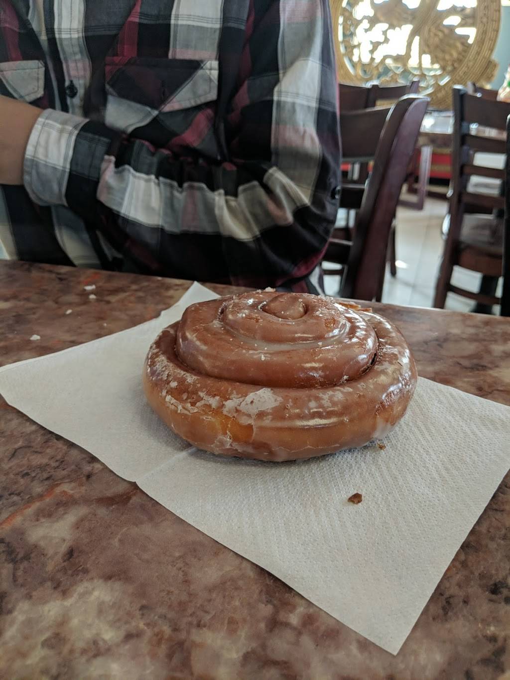 Doughnut Time Burgers and More | bakery | 3645 Cherokee Rd, Stockton, CA 95205, USA | 2099464399 OR +1 209-946-4399