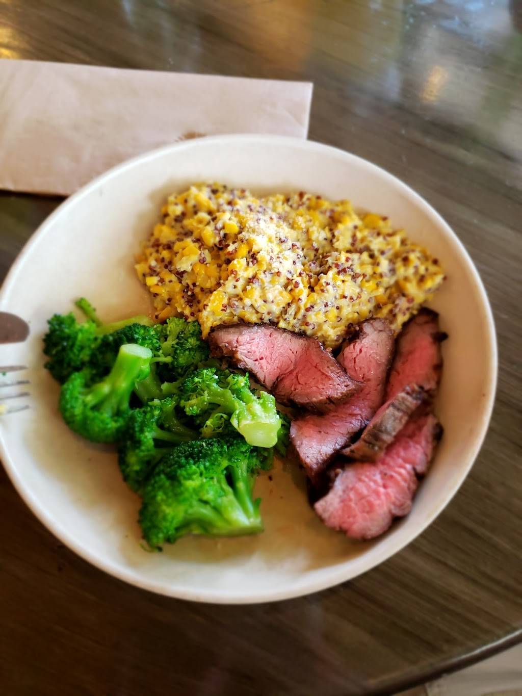 Flower Child | restaurant | 10460 N 90th St, Scottsdale, AZ 85258, USA | 4802404400 OR +1 480-240-4400