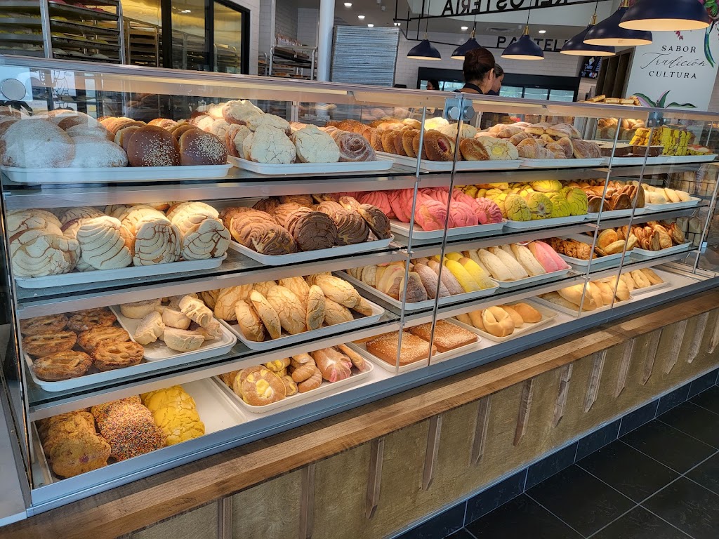 Panaderia Guatemalteca "La Mejor" | bakery | 1725 S First St B, Garland, TX 75040, USA | 9728403396 OR +1 972-840-3396
