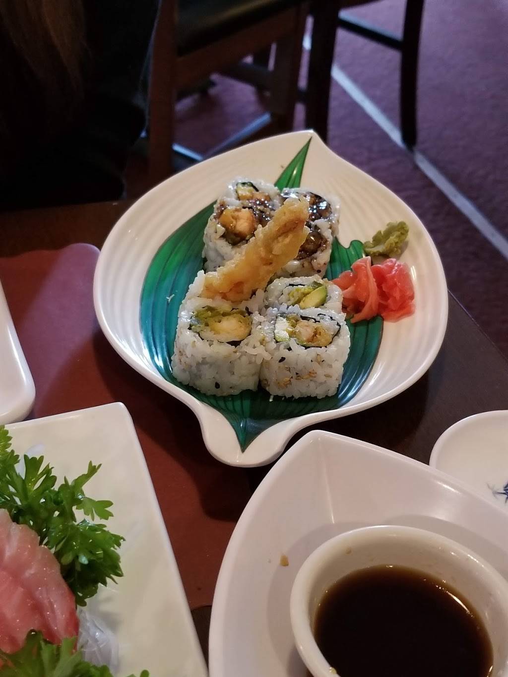 Shiso Sushi | restaurant | 13025 S Orange Blossom Trail, Orlando, FL 32837, USA | 4074389966 OR +1 407-438-9966