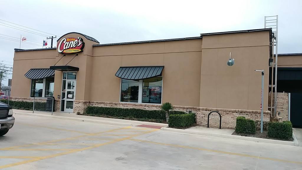 Raising Canes Chicken Fingers | meal takeaway | 7020 Bandera Rd, San Antonio, TX 78238, USA | 2105200629 OR +1 210-520-0629