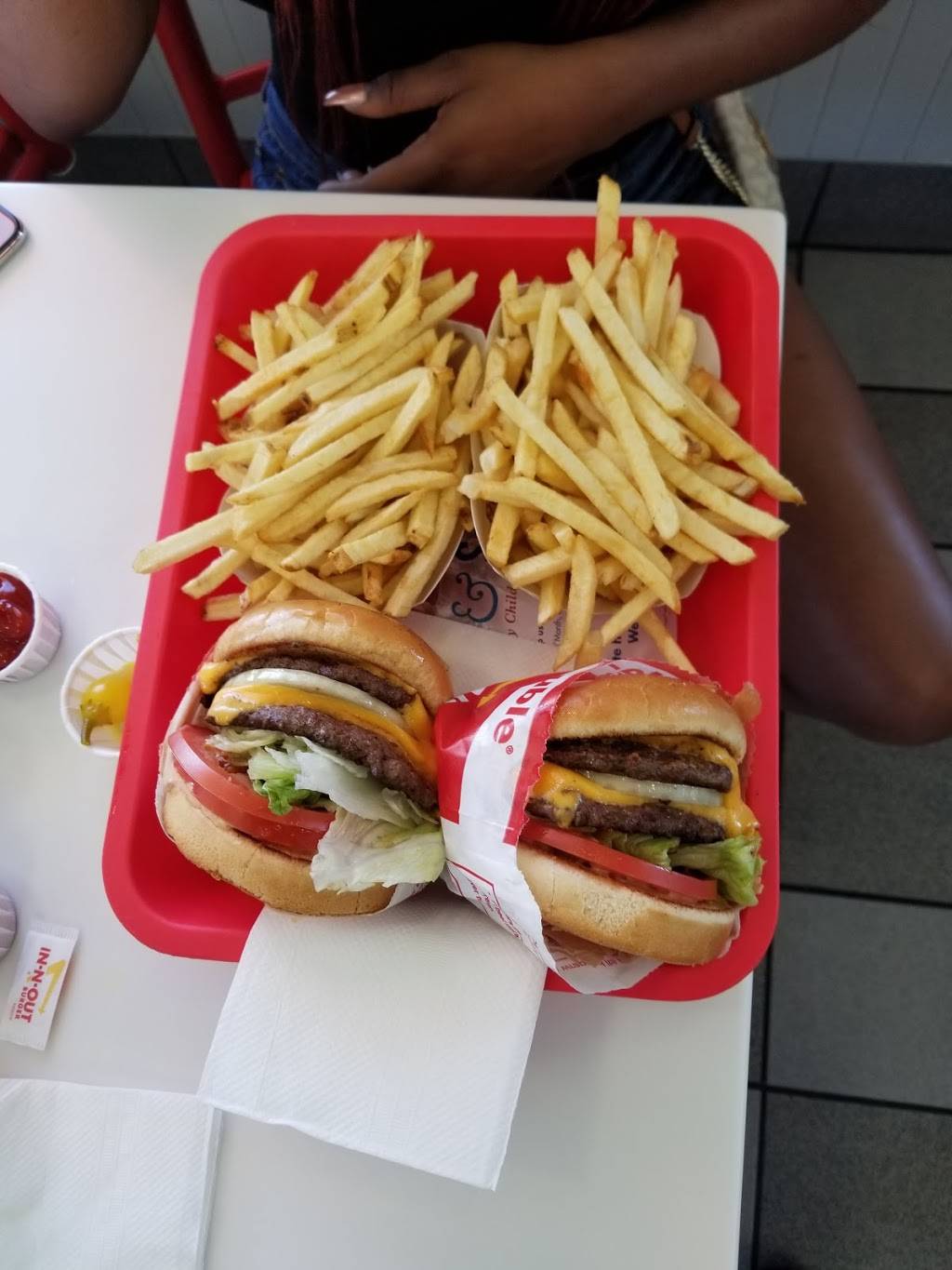 In-N-Out Burger | restaurant | 2900 W Sahara Ave, Las Vegas, NV 89102, USA | 8007861000 OR +1 800-786-1000