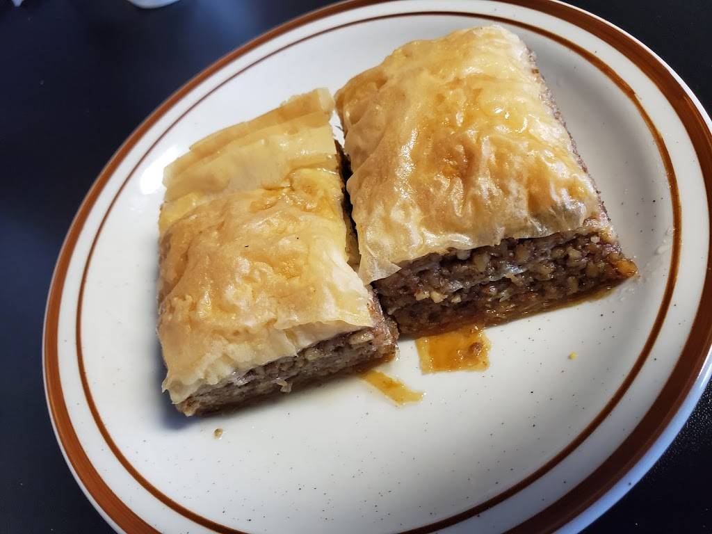 Tinos Greek-American Family Restaurant | restaurant | 5826 Cheviot Rd, Cincinnati, OH 45247, USA | 5132450095 OR +1 513-245-0095