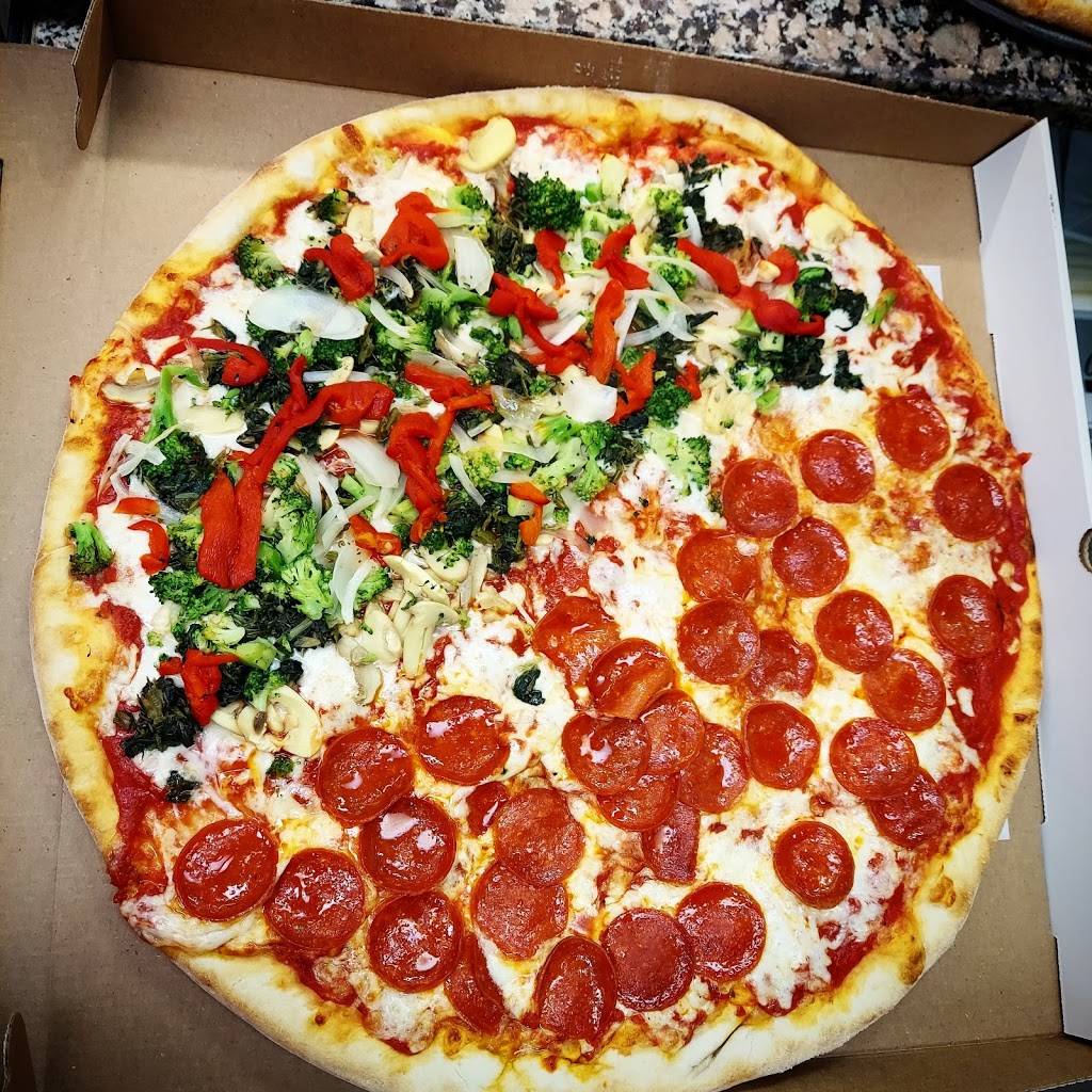 Regz New York Pizza | restaurant | 28-17 36th Ave, Queens, NY 11106, USA | 7187867861 OR +1 718-786-7861