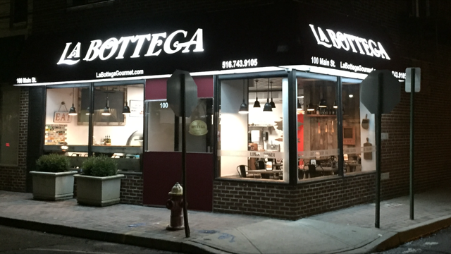 La Bottega Mineola | restaurant | 100 Main St, Mineola, NY 11501, USA | 5167439105 OR +1 516-743-9105