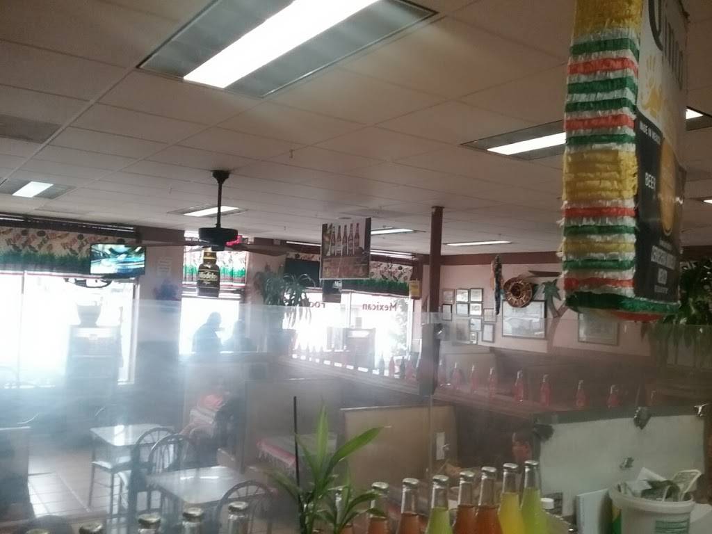 El Puerto | restaurant | 2045 Barracks Rd, Charlottesville, VA 22903, USA | 4348729488 OR +1 434-872-9488