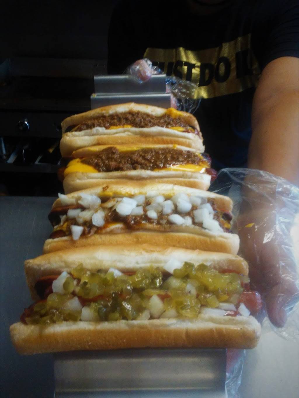 Nanas New York Hot Dogs | restaurant | 1110 Federal St, Pittsburgh, PA 15212, USA | 4129042785 OR +1 412-904-2785