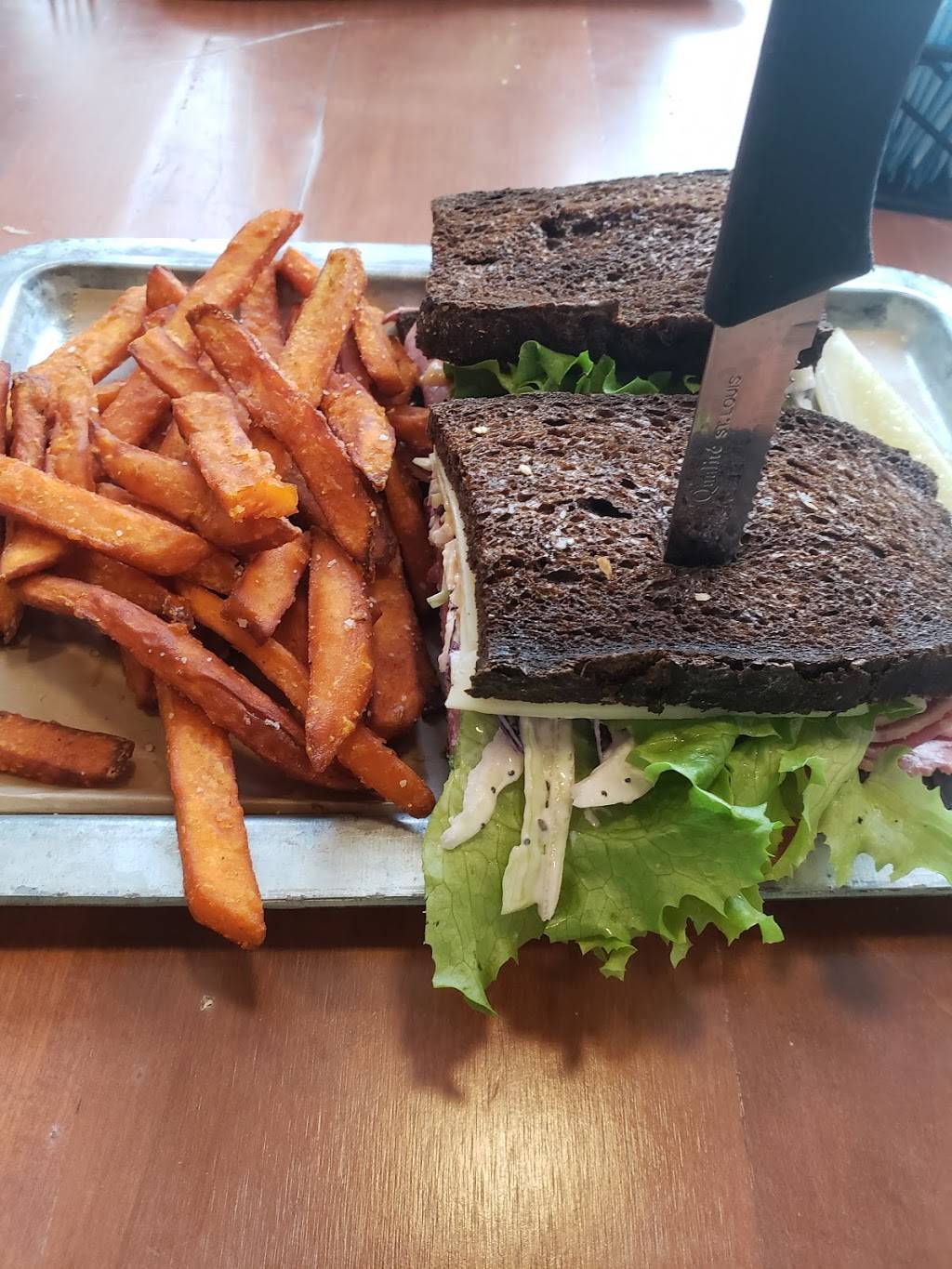 Chris NY Sandwich Co | restaurant | 395 Delaware Ave, Buffalo, NY 14202, USA | 7168546642 OR +1 716-854-6642