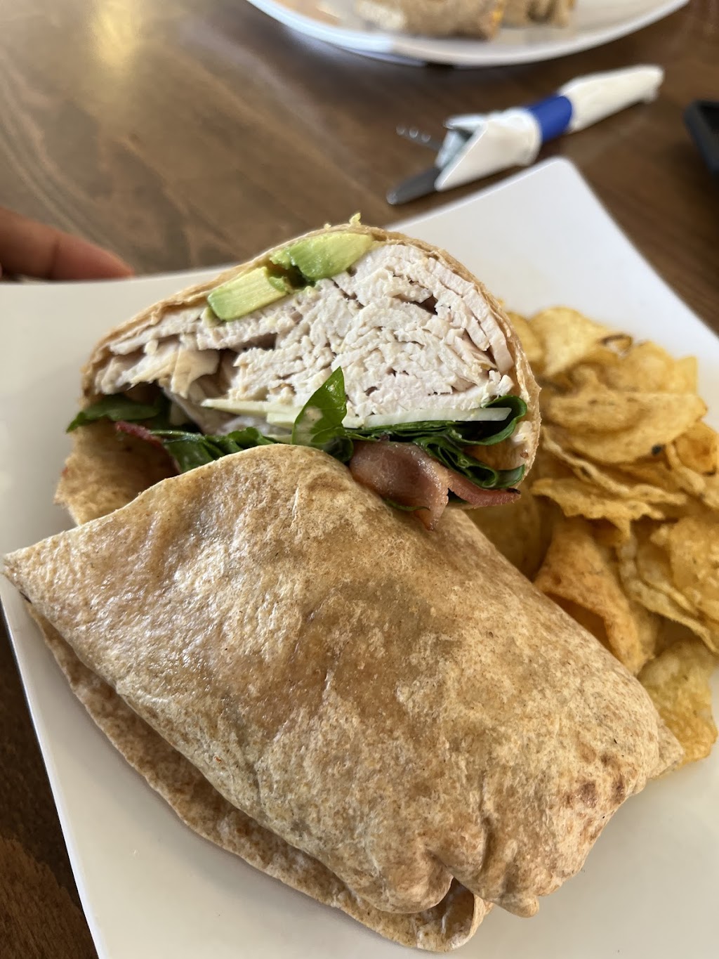 Hānai Coffee + Cocktails | restaurant | 3648 W Southern Ave #150, Phoenix, AZ 85041, USA | 6026754329 OR +1 602-675-4329