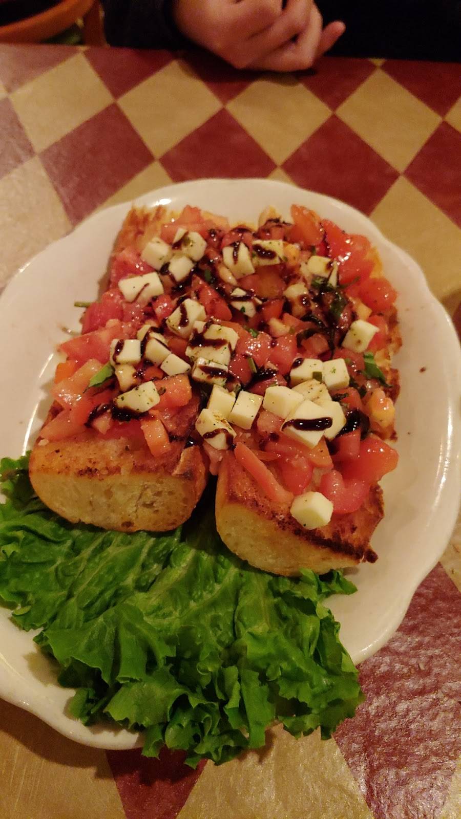 Amici Ristorante | restaurant | 7620 N Milwaukee Ave, Niles, IL 60714, USA | 8479670606 OR +1 847-967-0606