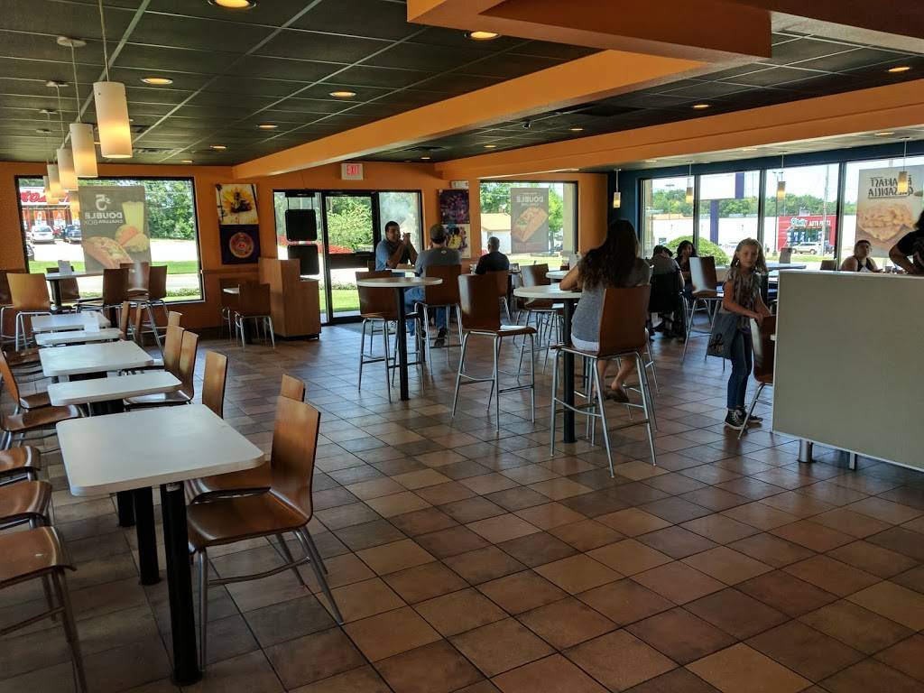 Taco Bell | meal takeaway | 905 S Jefferson Ave, Mt Pleasant, TX 75455, USA | 9035723366 OR +1 903-572-3366