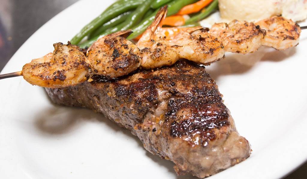 Visani Restaurant and Comedy Theater | restaurant | 2400 Kings Hwy, Port Charlotte, FL 33980, USA | 9416299191 OR +1 941-629-9191