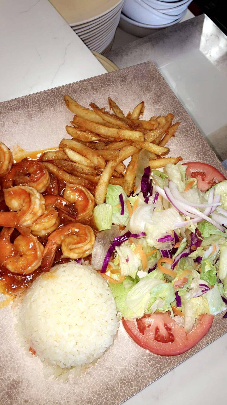 El Puerto Mariscos & Grill | restaurant | 2752 W Lawrence Ave, Chicago, IL 60625, USA | 7739303160 OR +1 773-930-3160