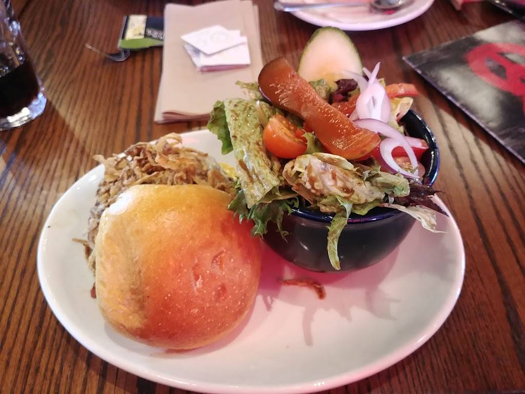 La Belle et La Boeuf - Burger Bar | restaurant | 255 Rue de Martigny O #6, Saint-Jérôme, QC J7Y 2G4, Canada | 4509905858 OR +1 450-990-5858