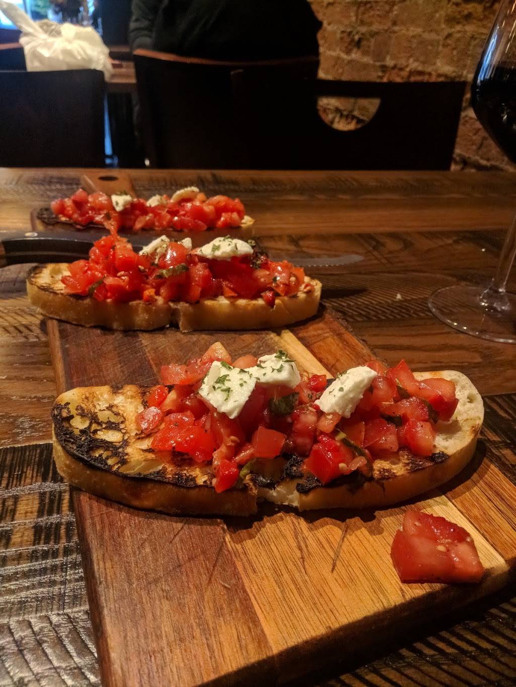 Convivio Italian Artisan Cuisine - Zionsville | restaurant | 40 S Main St, Zionsville, IN 46077, USA | 3177333600 OR +1 317-733-3600