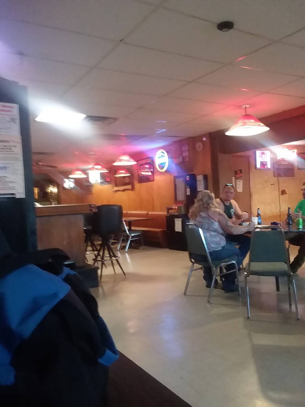 Colemans Corner | restaurant | 230 W Paris Ave, West Terre Haute, IN 47885, USA | 8125331298 OR +1 812-533-1298