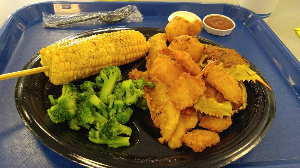 Captain Ds | restaurant | 102 US-31 S, Athens, AL 35611, USA | 2562327581 OR +1 256-232-7581