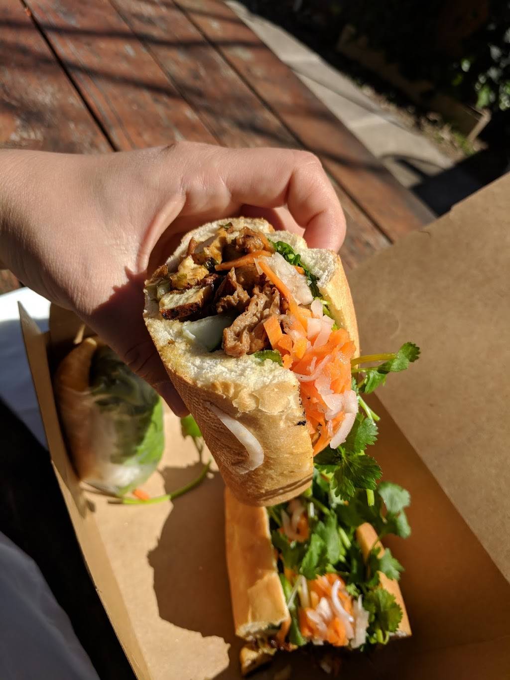 Saigon Le Vendeur | meal takeaway | 2404 E 7th St, Austin, TX 78702, USA | 5123516916 OR +1 512-351-6916