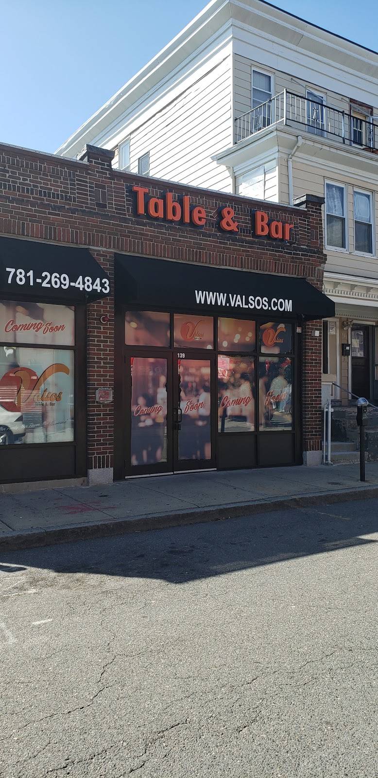 Valsos table & Bar | restaurant | 139 Shirley Ave, Revere, MA 02151, USA | 7816294843 OR +1 781-629-4843