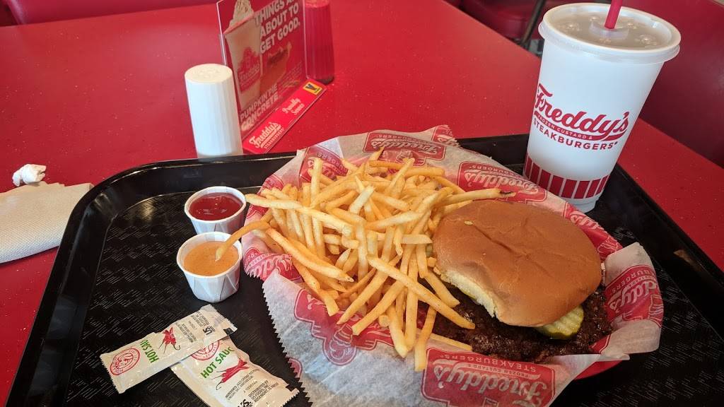 Freddys Frozen Custard & Steakburgers | restaurant | 4076 Alpine Ave NW, Comstock Park, MI 49321, USA | 6162588580 OR +1 616-258-8580