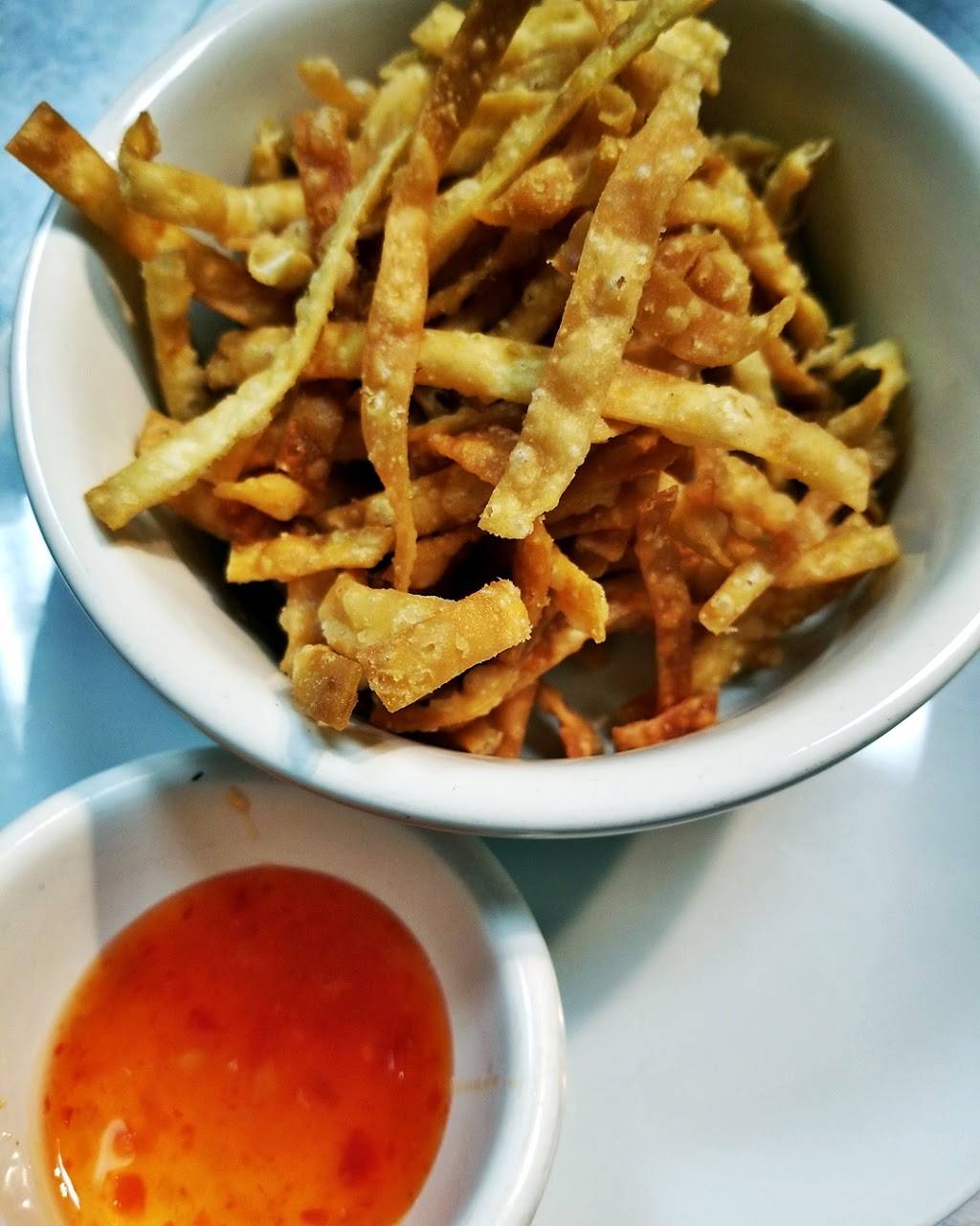 The Cure Kitchen & Bar | restaurant | 7862 Warner Ave #101, Huntington Beach, CA 92647, USA | 7143758980 OR +1 714-375-8980