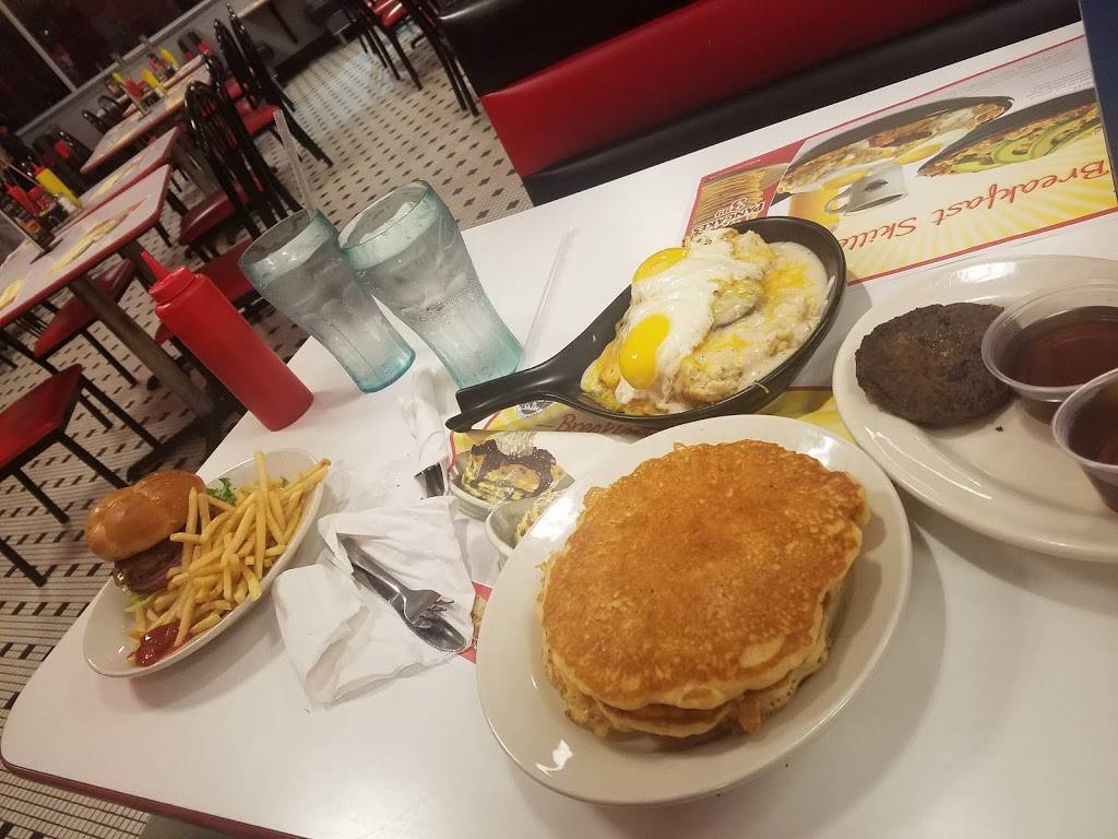 Steak n Shake | restaurant | 820 Lawrenceville-Suwanee Rd, Lawrenceville, GA 30043, USA | 7709621600 OR +1 770-962-1600