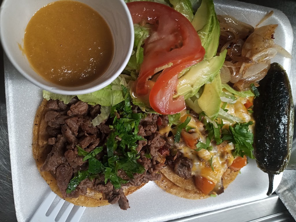 Daddy dogs | meal takeaway | 6415 W University Blvd, Odessa, TX 79764, USA | 4322315200 OR +1 432-231-5200