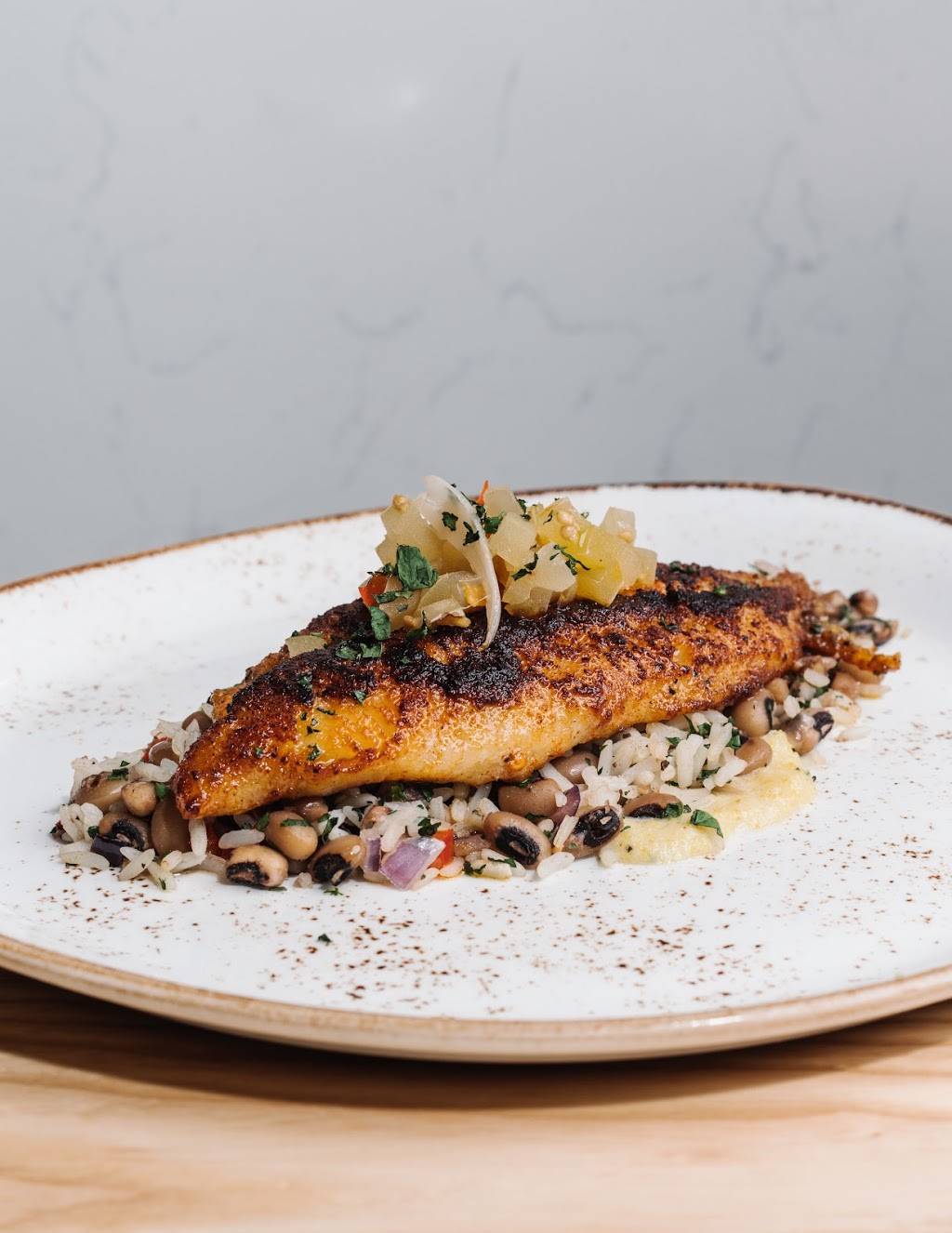 Chicken+Beer | restaurant | Concourse D, Gate D5, Atlanta, GA 30337, USA | 4042093905 OR +1 404-209-3905