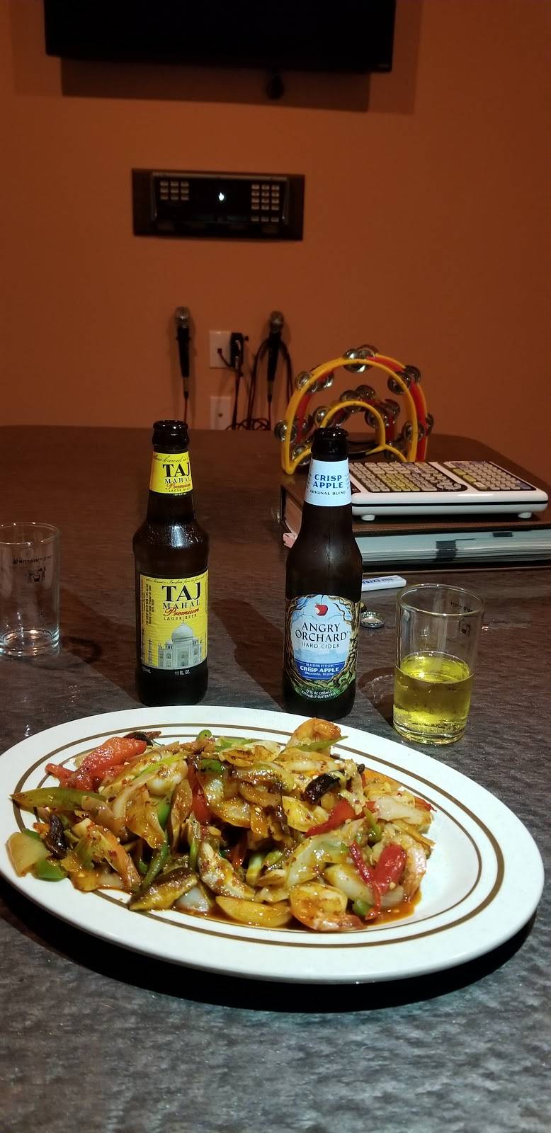 VOKO Karaoke Bar & Restaurant | night club | 14561 Red Hill Ave, Tustin, CA 92780, USA | 7145088656 OR +1 714-508-8656