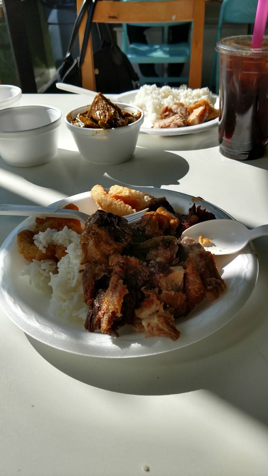 Rubys Fast Food | restaurant | 3740 W Montrose Ave, Chicago, IL 60618, USA | 7735392669 OR +1 773-539-2669