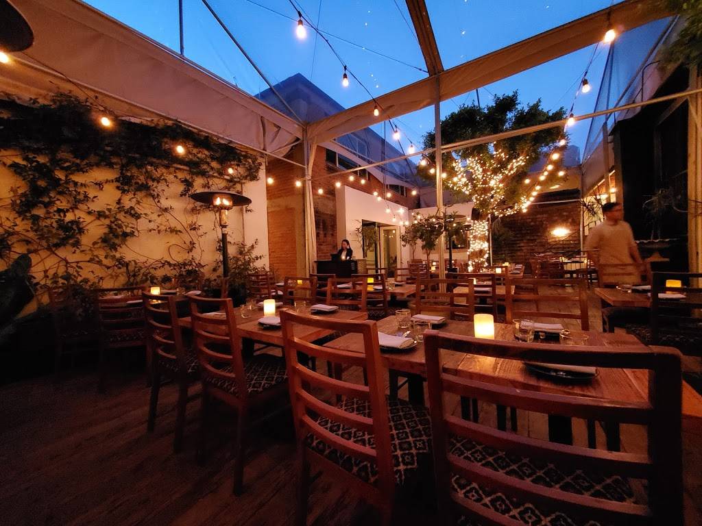 Fia Restaurant | restaurant | 2454 Wilshire Blvd, Santa Monica, CA 90403, USA | 4242804196 OR +1 424-280-4196