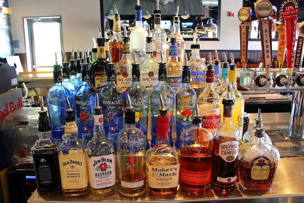 T Cs Pub & Grub | restaurant | 7205 S Power Rd, Queen Creek, AZ 85142, USA | 4809880313 OR +1 480-988-0313