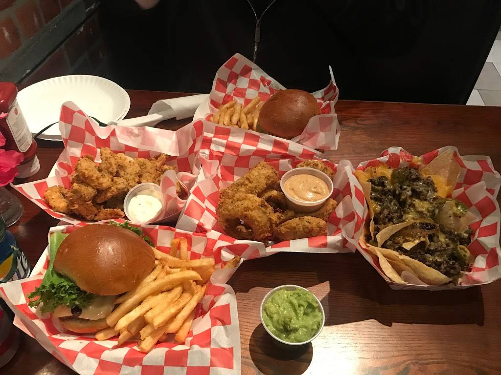 Burger Time | restaurant | 1080 Morris Park Ave, Bronx, NY 10461, USA | 7182396210 OR +1 718-239-6210