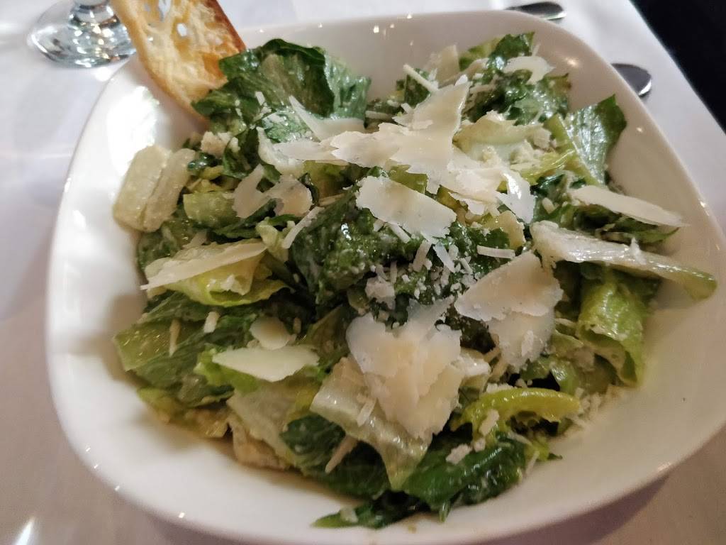 Moishes | restaurant | 3961 Boul St-Laurent, Montréal, QC H2W 1Y4, Canada | 5148453509 OR +1 514-845-3509