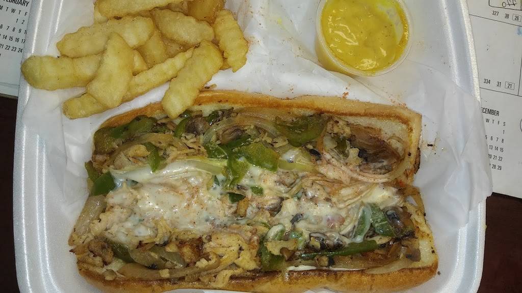 American Deli | restaurant | 429 Mall Blvd, Brunswick, GA 31525, USA | 9122646232 OR +1 912-264-6232