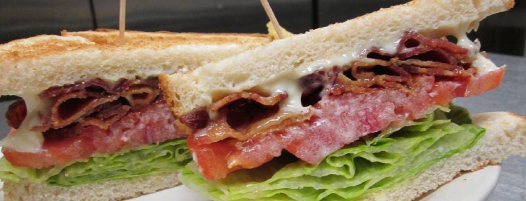 Park Place Sports Bar | restaurant | 200 Broadway Ave, St Paul Park, MN 55071, USA | 6514599018 OR +1 651-459-9018