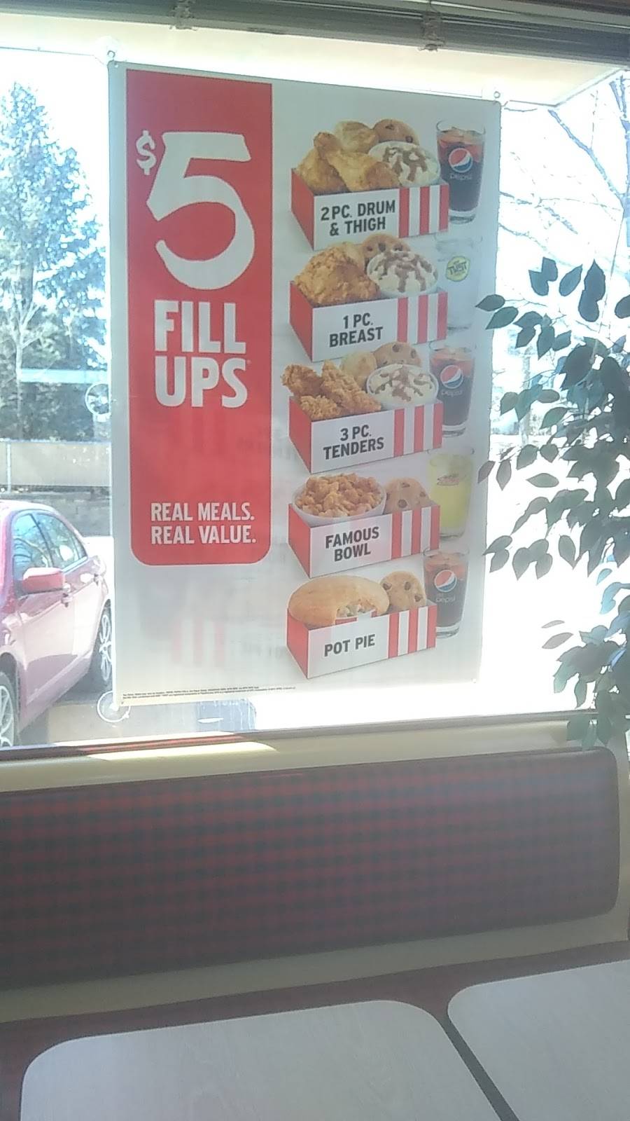 KFC | restaurant | 3200 Forest Ave, Des Moines, IA 50311, USA | 5152558123 OR +1 515-255-8123