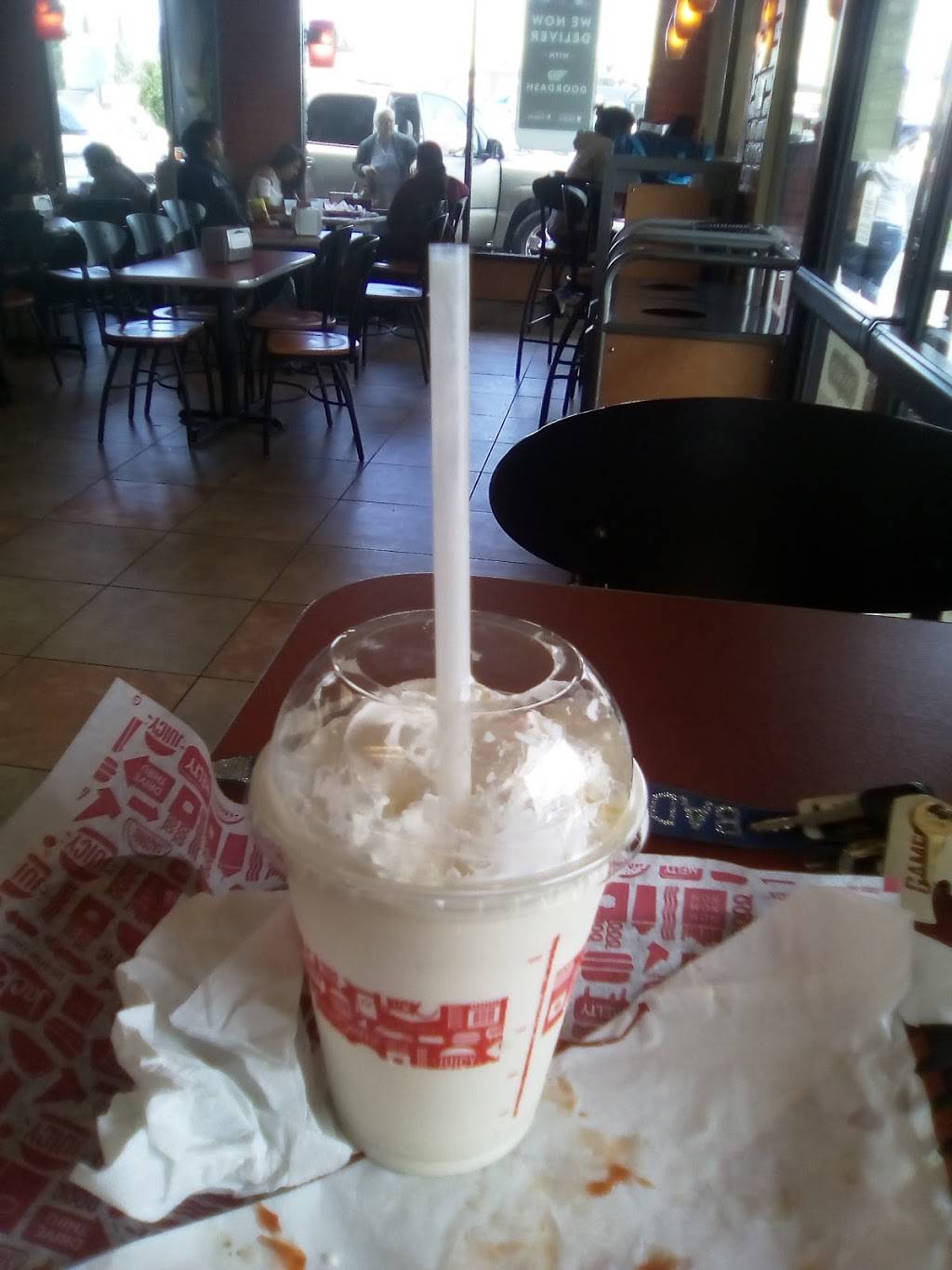 Jack in the Box | restaurant | 802 3rd Ave, Chula Vista, CA 91911, USA | 6194251791 OR +1 619-425-1791