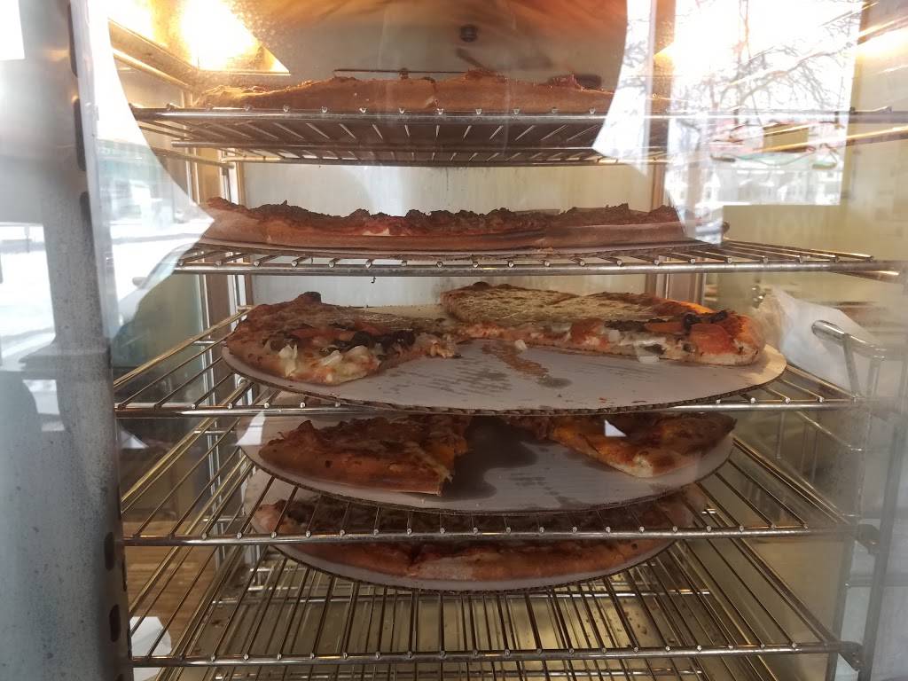 Pizza Pit | restaurant | 1860 E Washington Ave, Madison, WI 53704, USA | 6082467733 OR +1 608-246-7733