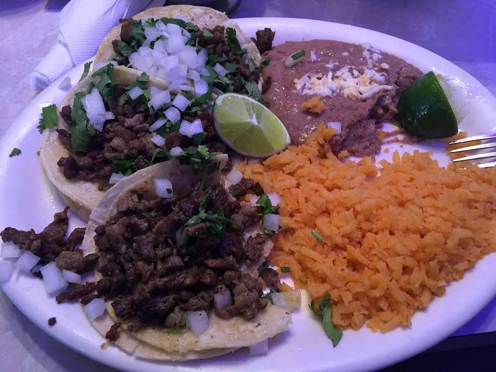 El Tesoro Restaurant | restaurant | 1995 Bloomingdale Rd, Glendale Heights, IL 60139, USA | 6303511933 OR +1 630-351-1933